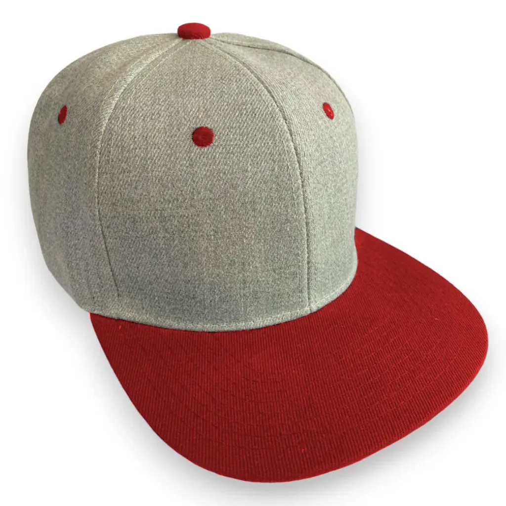 Gorra GCMCAPS acrílico combinada visera plana. Broche plástico