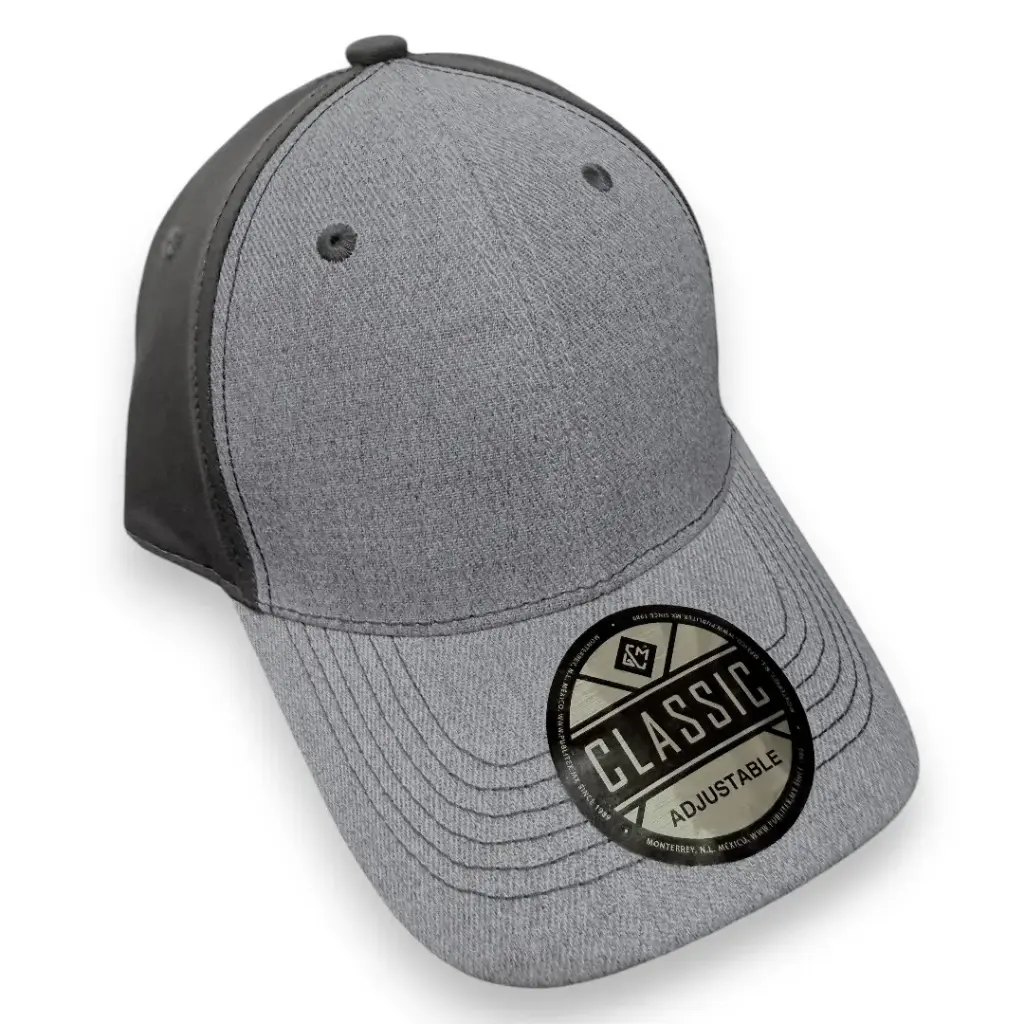 Gorra GCMCAPS acrílico melange combinada. Broche metálico